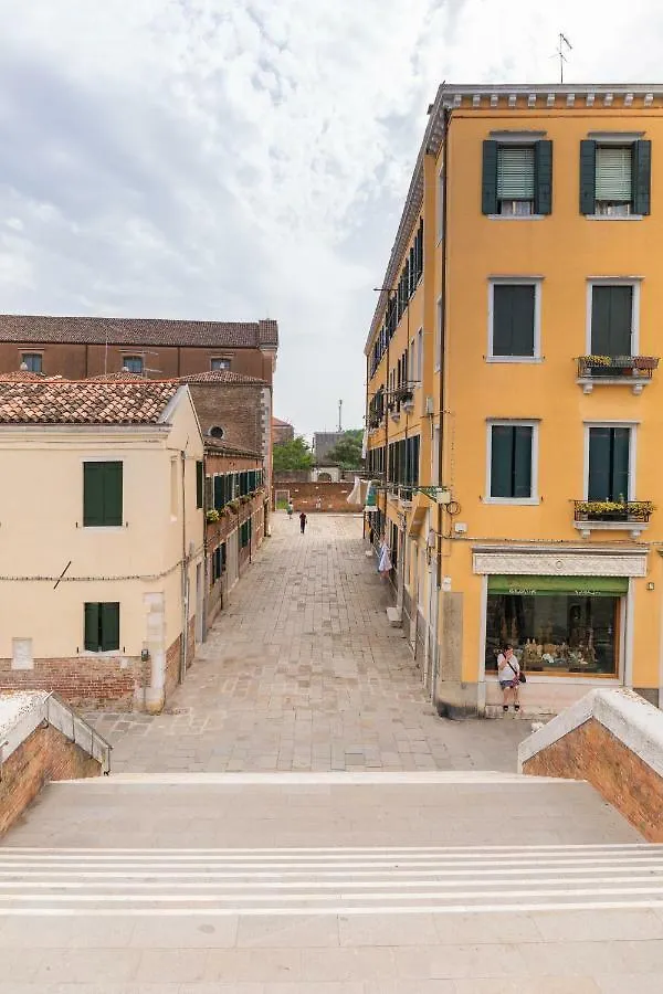 Venice Apartment Near Station Santa Lucia Two Bedroom