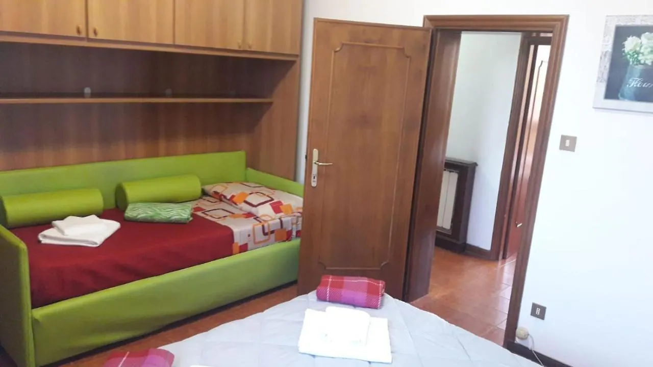 Venice Apartment Near Station Santa Lucia Two Bedroom 0*,