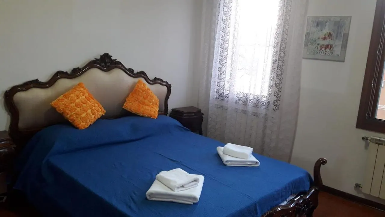 Venice Apartment Near Station Santa Lucia Two Bedroom