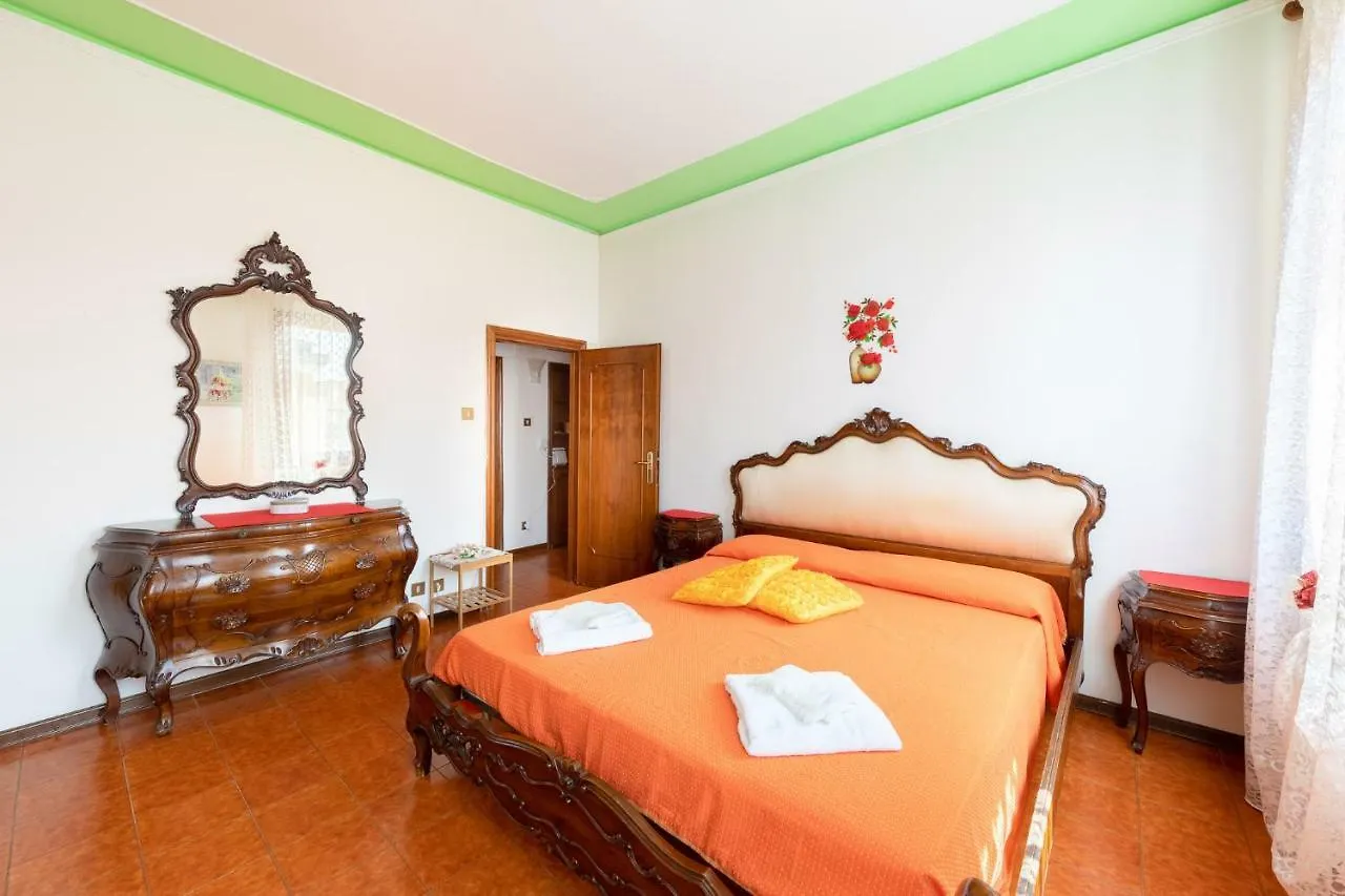 Venice Apartment Near Station Santa Lucia Two Bedroom